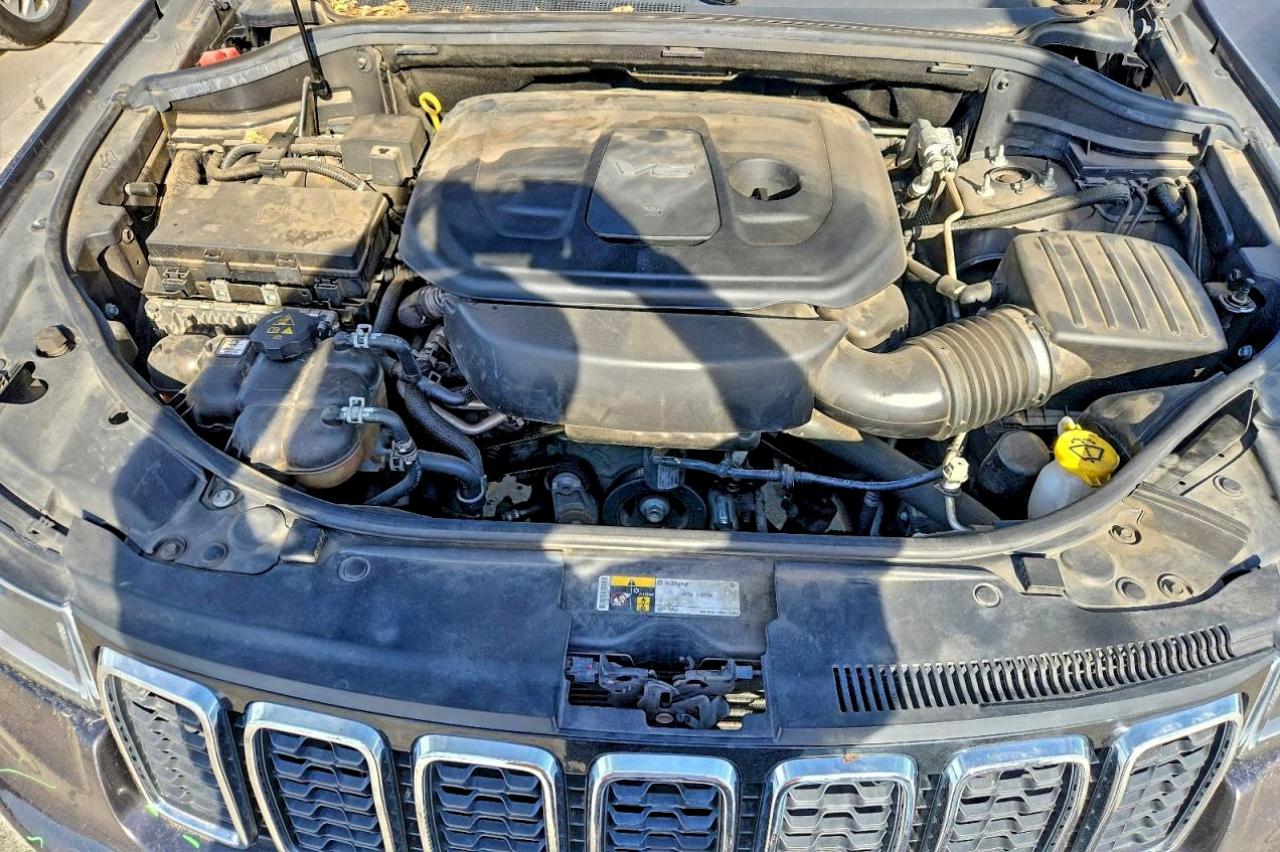 2018 JEEP GRAND CHEROKEE LAREDO photo 21