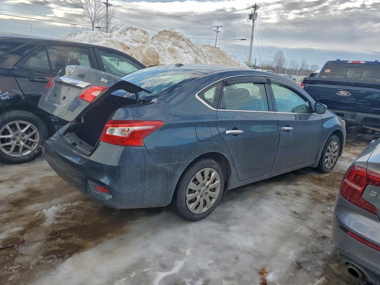 2017 NISSAN SENTRA S photo 5