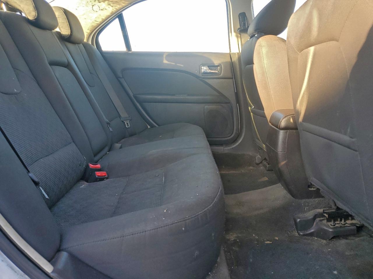 2010 FORD FUSION SE photo 28