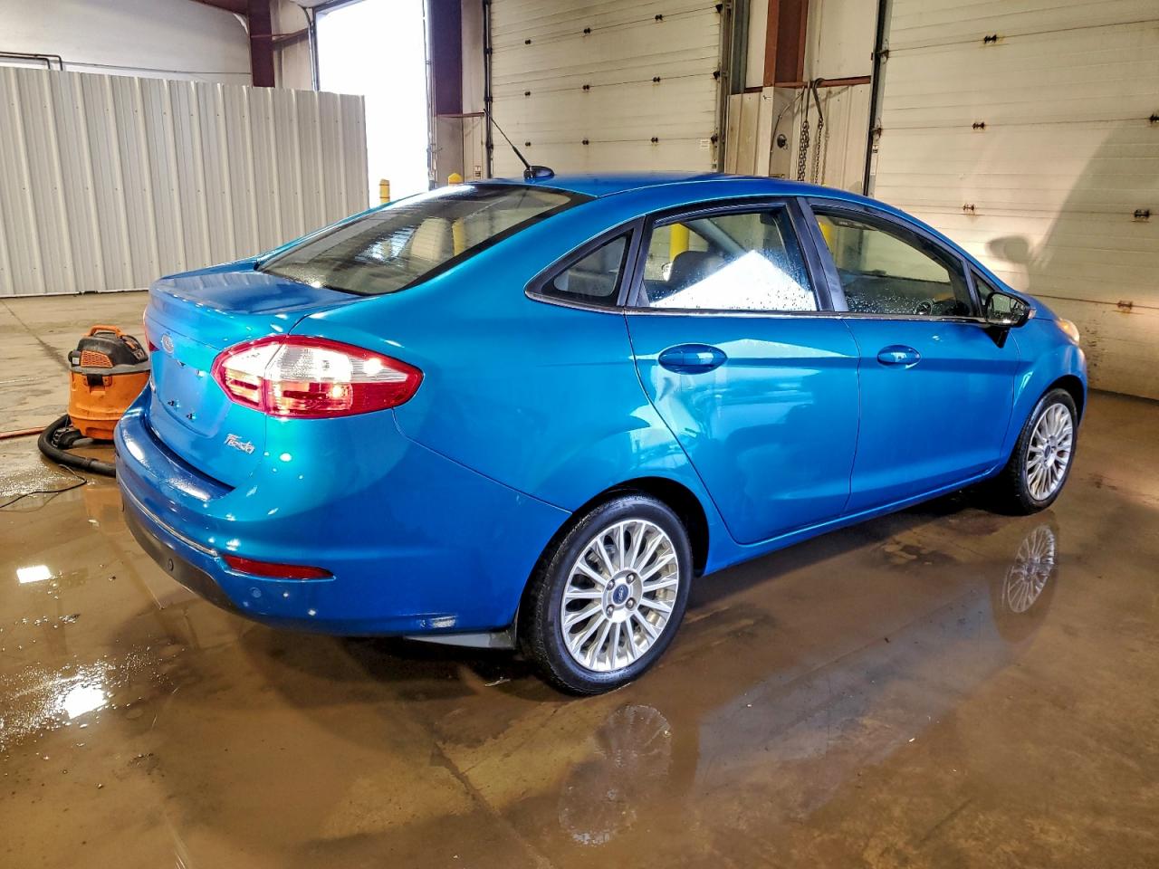 2015 FORD FIESTA TITANIUM photo 3
