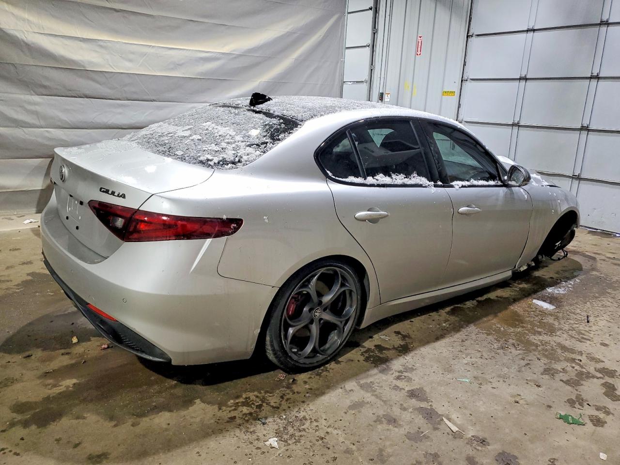 2020 ALFA ROMEO GIULIA TI photo 5