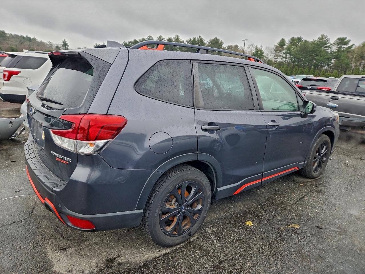 2021 SUBARU FORESTER SPORT photo 3