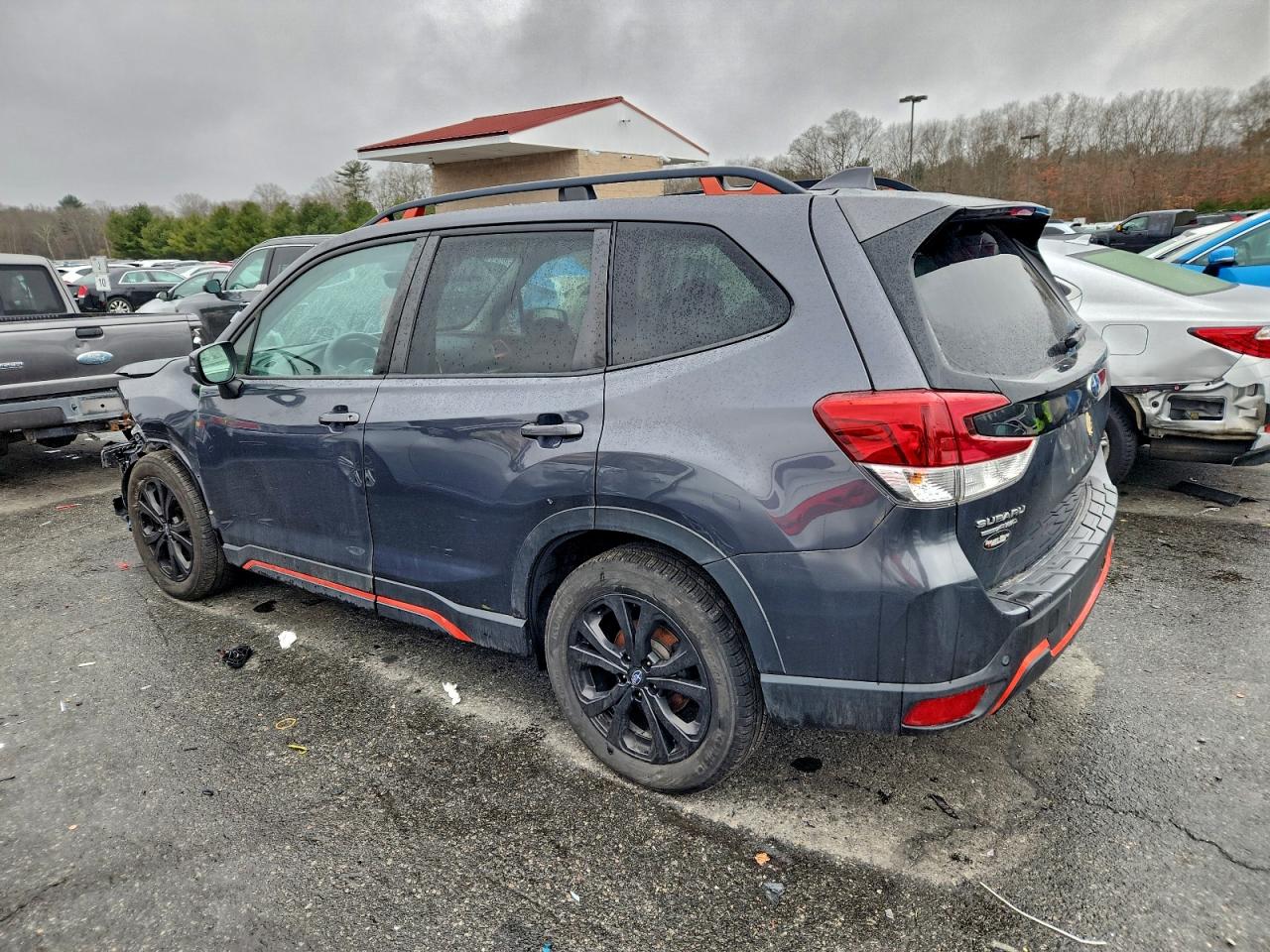 2021 SUBARU FORESTER SPORT photo 2