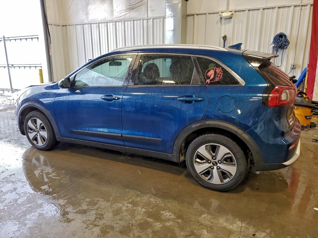 2018 KIA NIRO FE photo 2