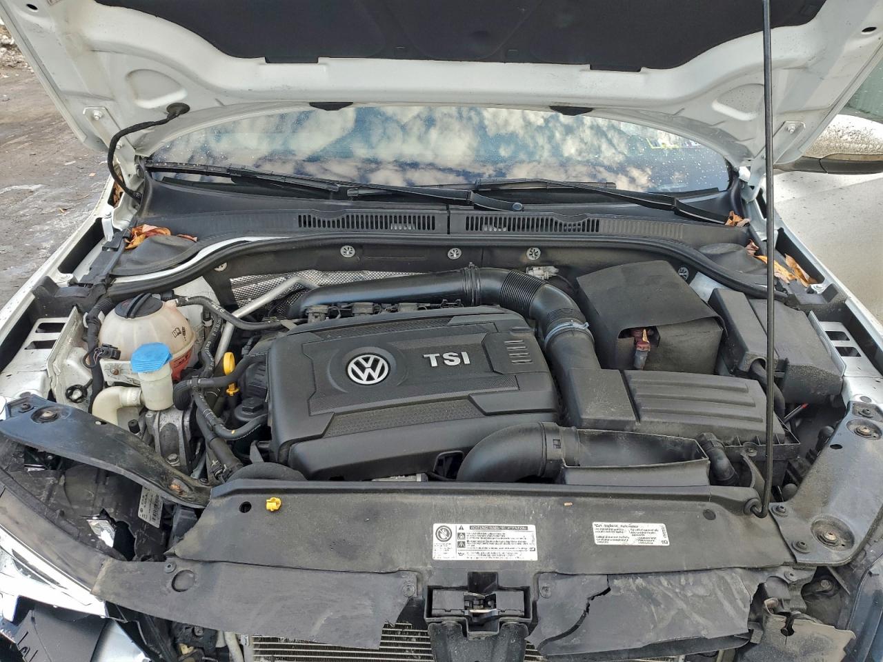 2016 VOLKSWAGEN JETTA GLI photo 11