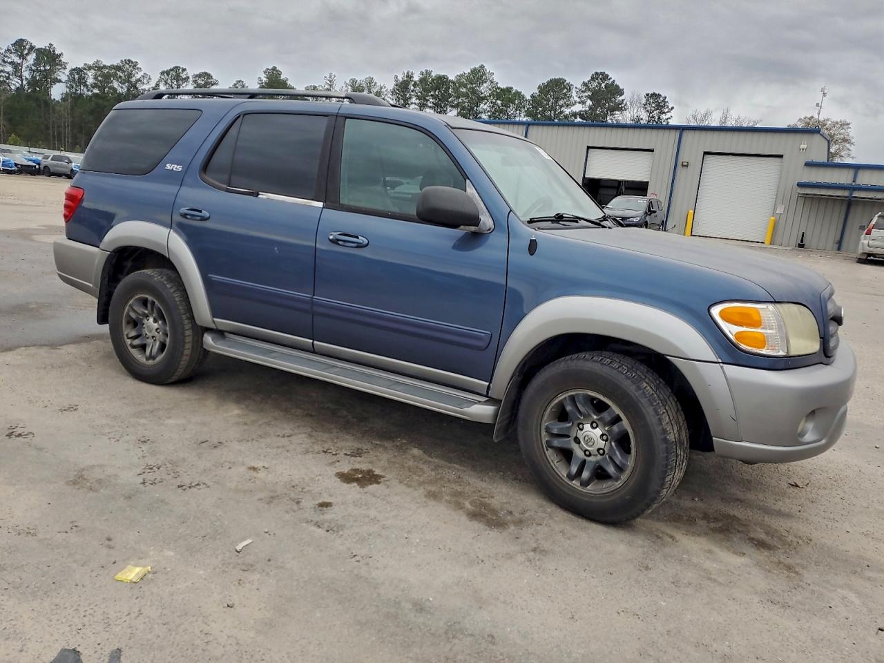 2003 TOYOTA SEQUOIA SR5 photo 4