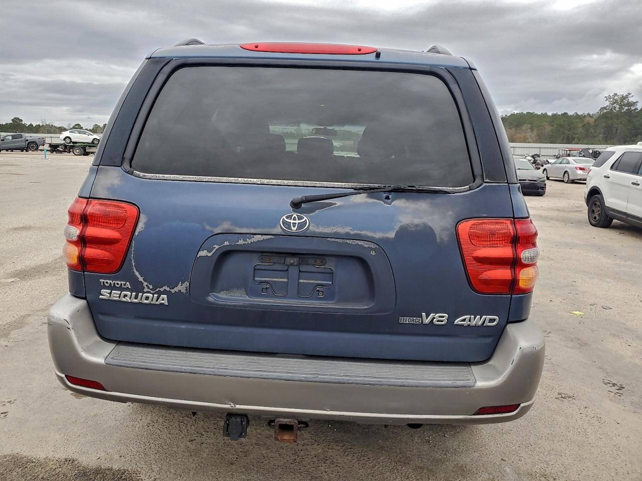 2003 TOYOTA SEQUOIA SR5 photo 6