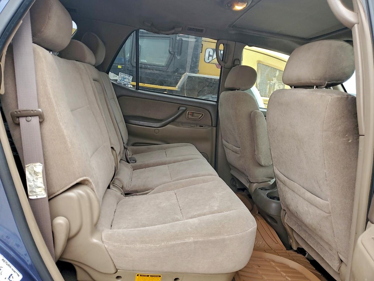 2003 TOYOTA SEQUOIA SR5 photo 11