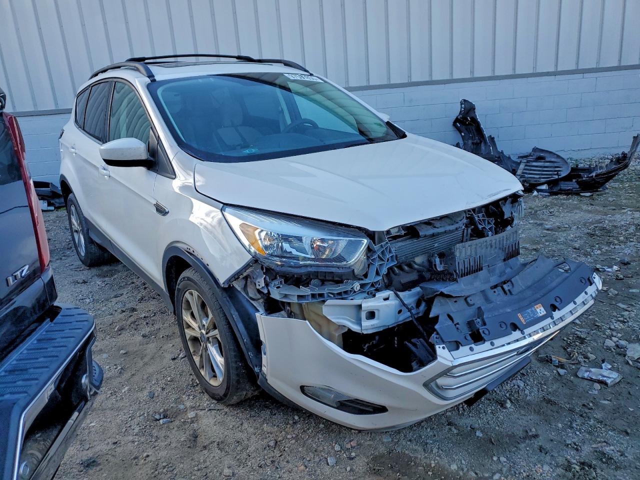 2018 FORD ESCAPE SE photo 4