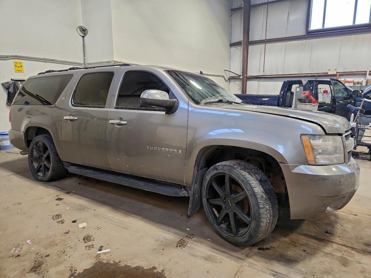 2009 CHEVROLET SUBURBAN K1500 LT photo 4