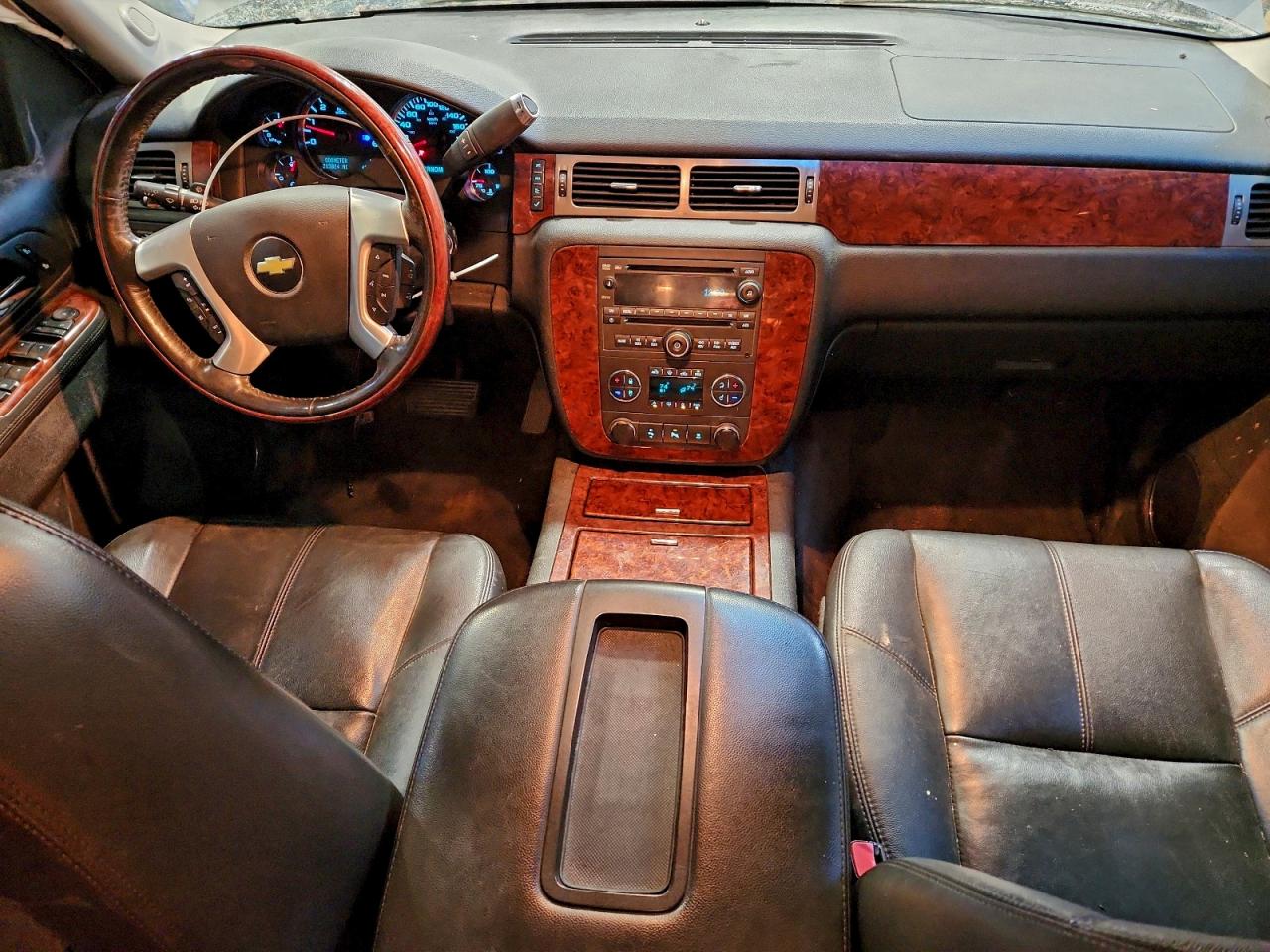 2009 CHEVROLET SUBURBAN K1500 LT photo 8