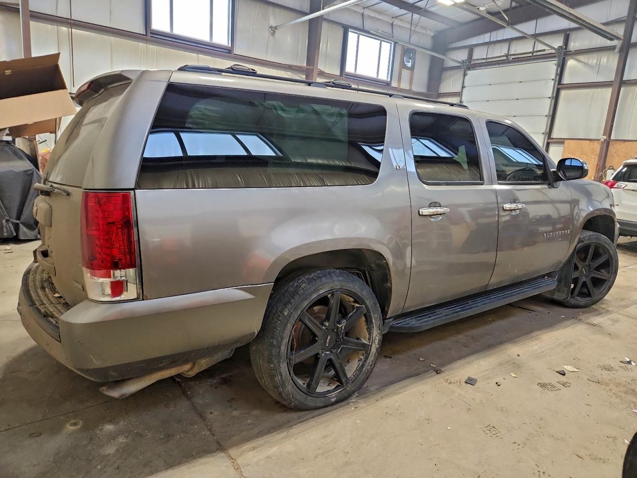 2009 CHEVROLET SUBURBAN K1500 LT photo 3
