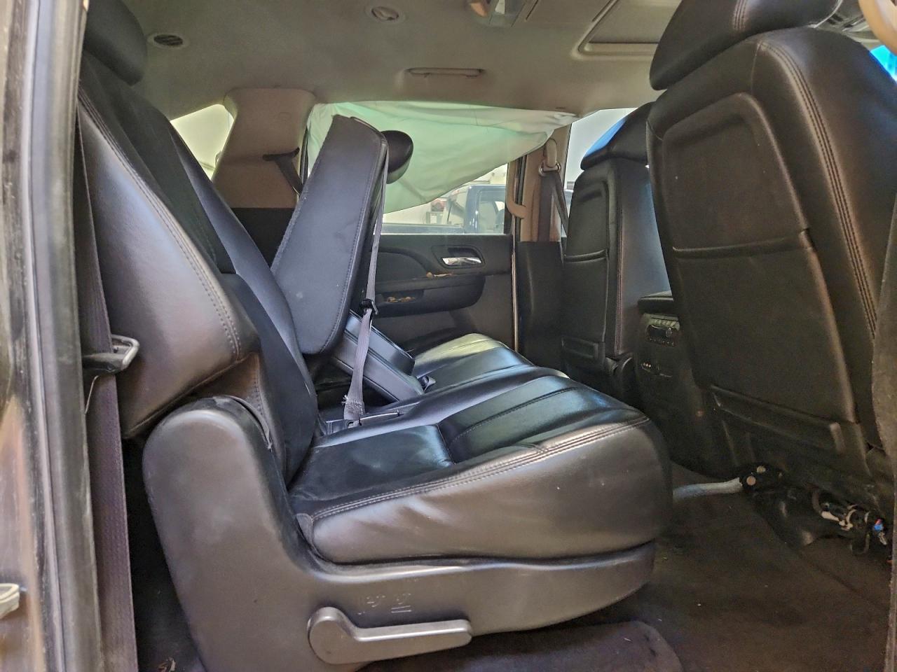 2009 CHEVROLET SUBURBAN K1500 LT photo 11