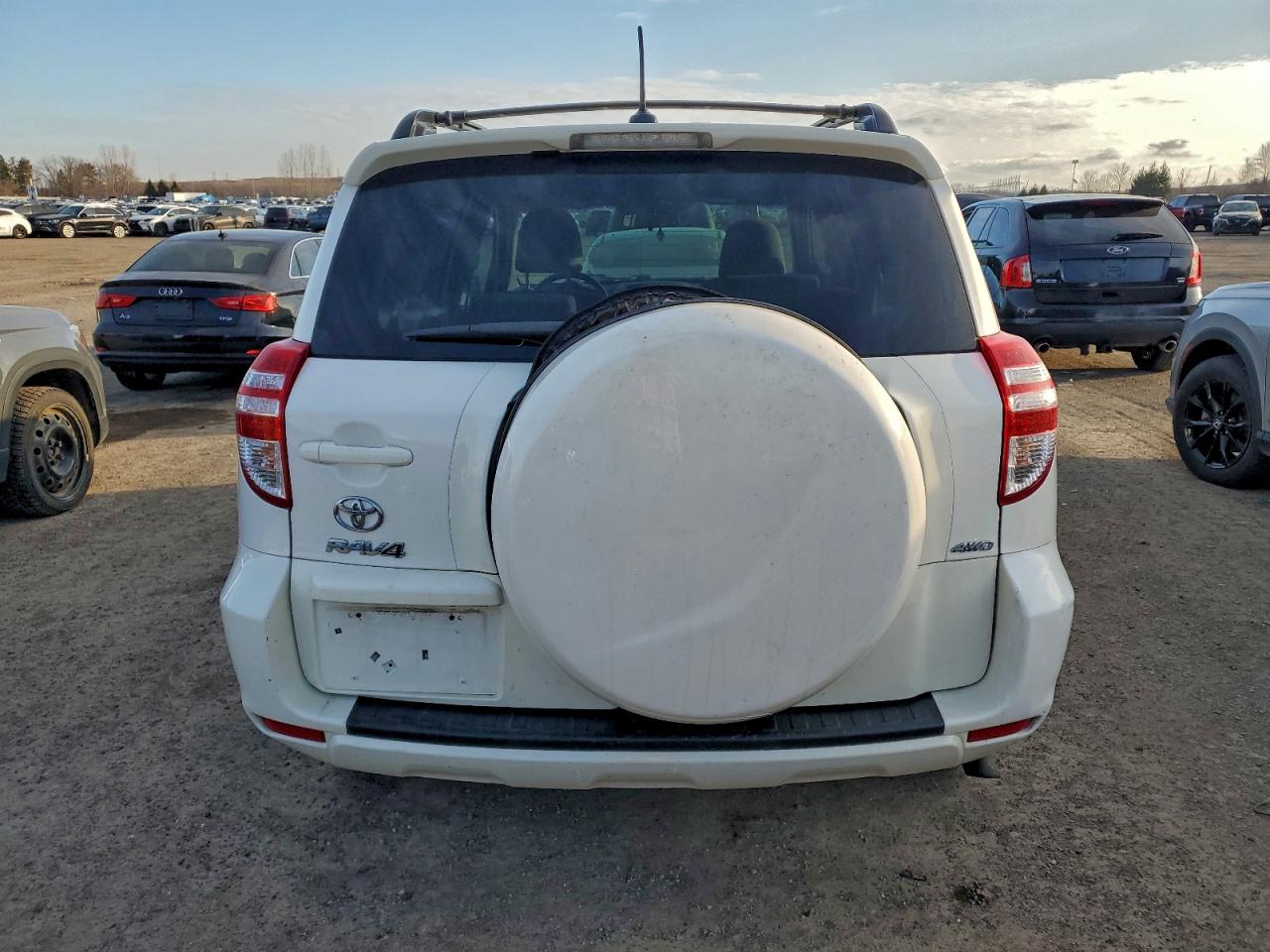 2011 TOYOTA RAV4 photo 6