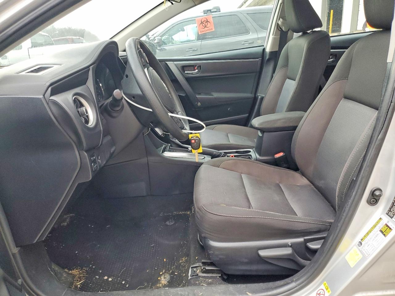 2017 TOYOTA COROLLA L photo 7