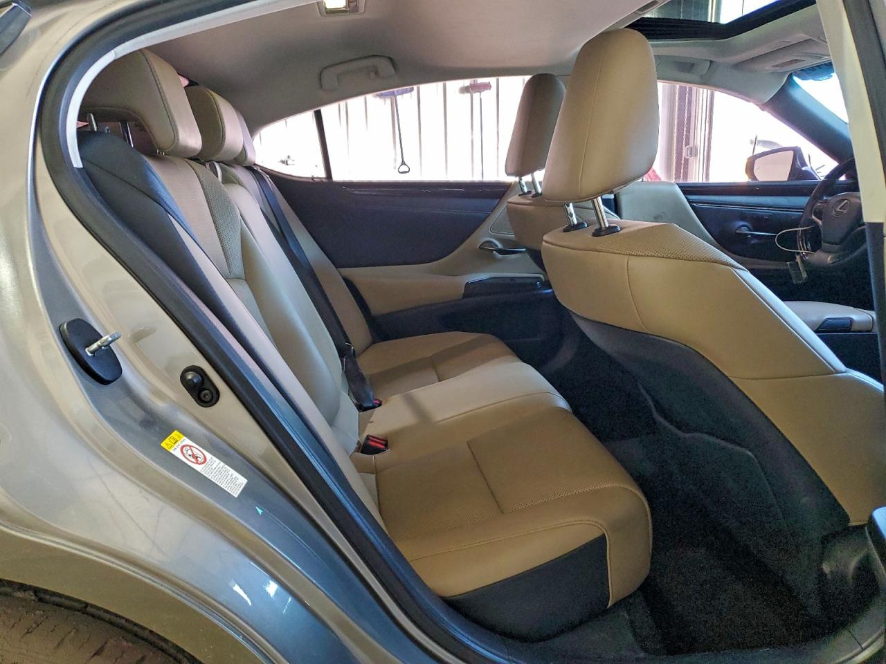 2019 LEXUS ES 350 photo 10
