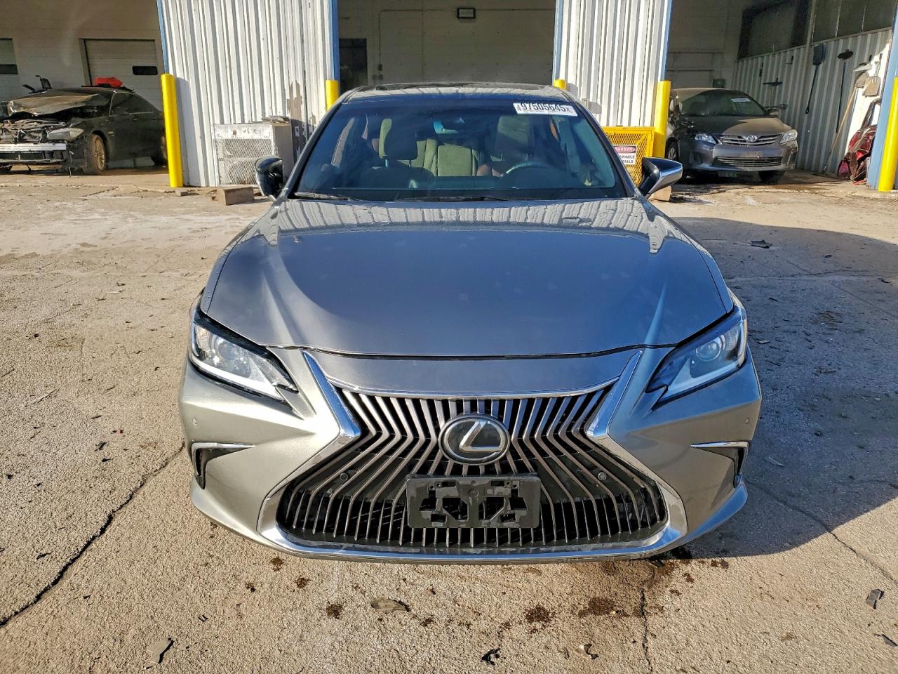 2019 LEXUS ES 350 photo 5