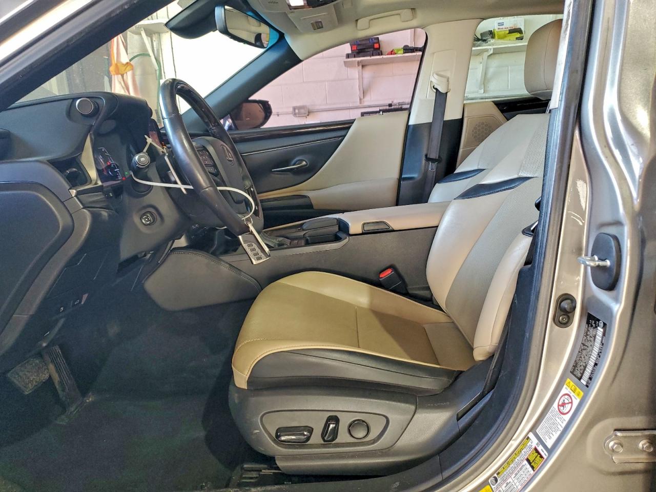 2019 LEXUS ES 350 photo 7