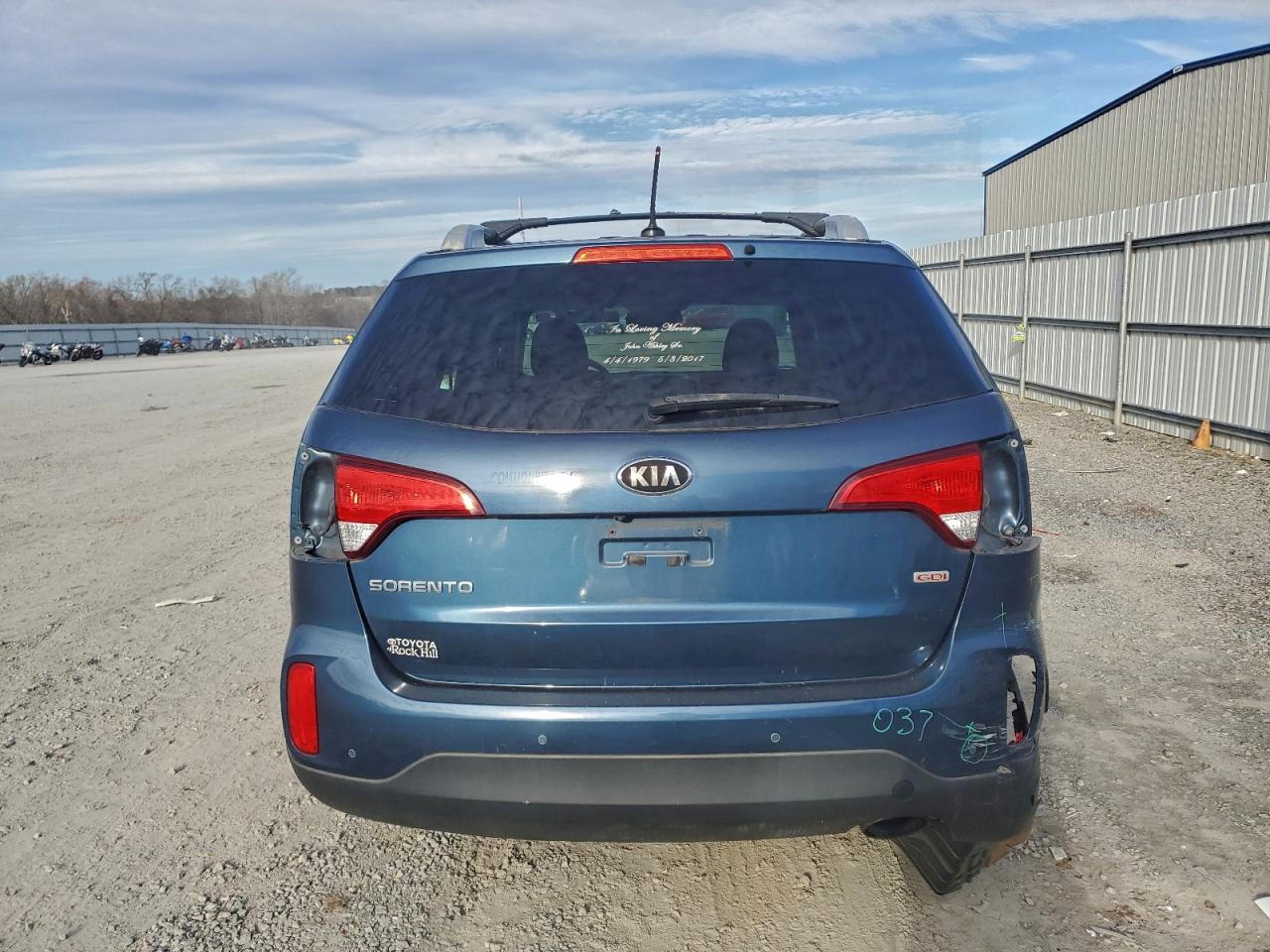 2014 KIA SORENTO LX photo 11