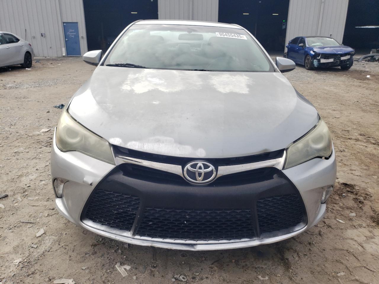 2015 TOYOTA CAMRY LE photo 5