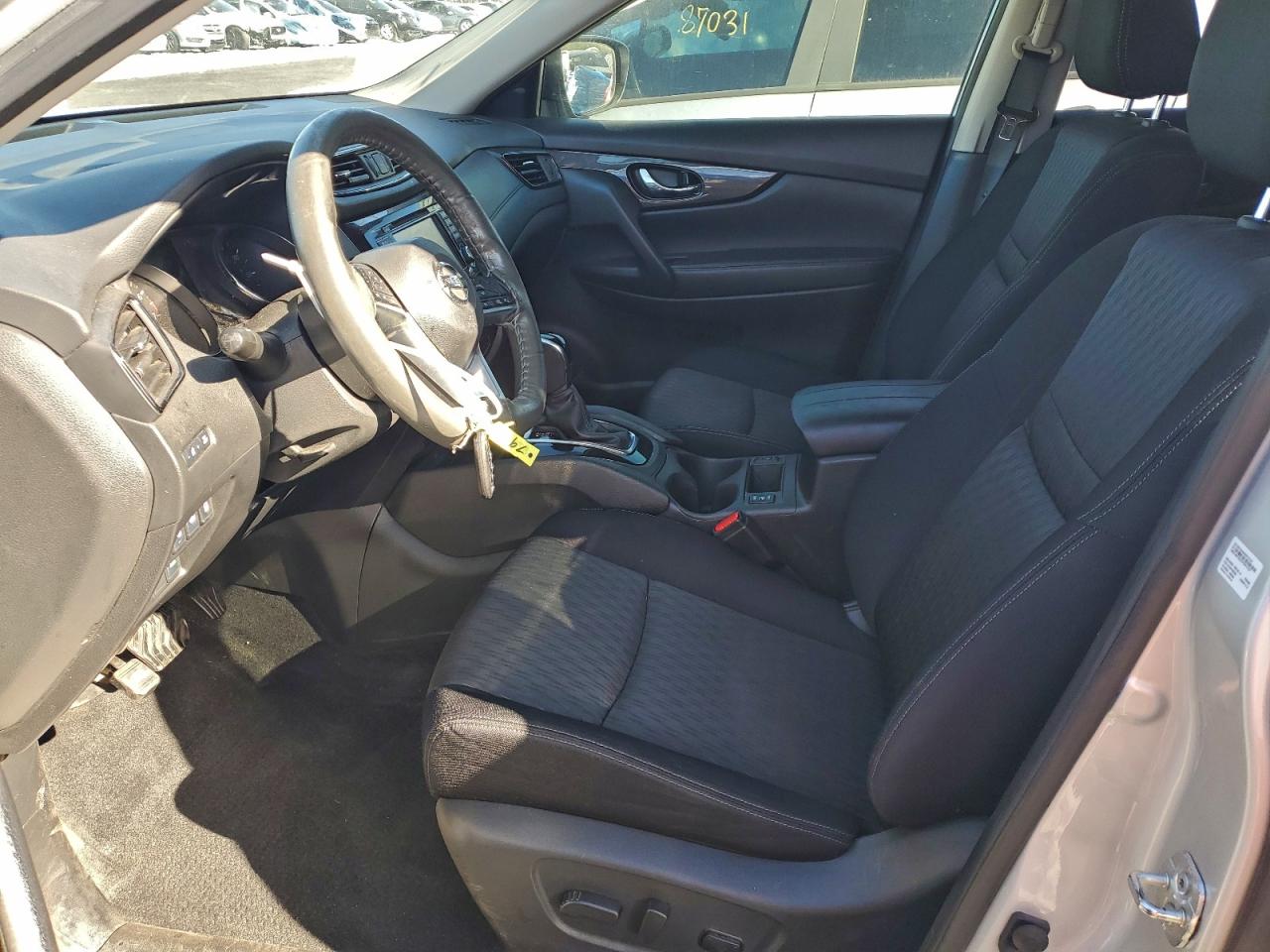 2015 TOYOTA CAMRY LE photo 7
