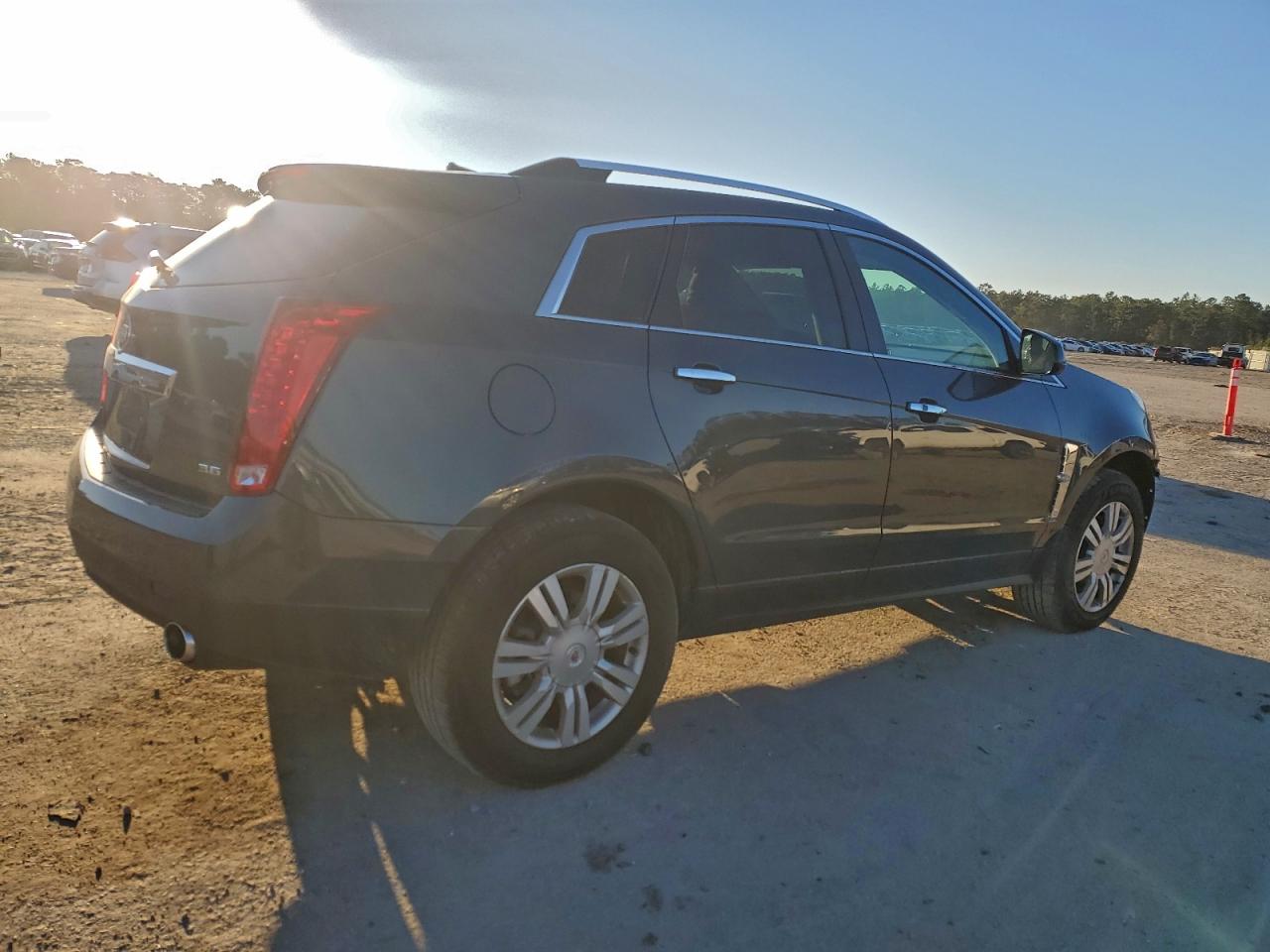 2012 CADILLAC SRX LUXURY COLLECTION photo 3