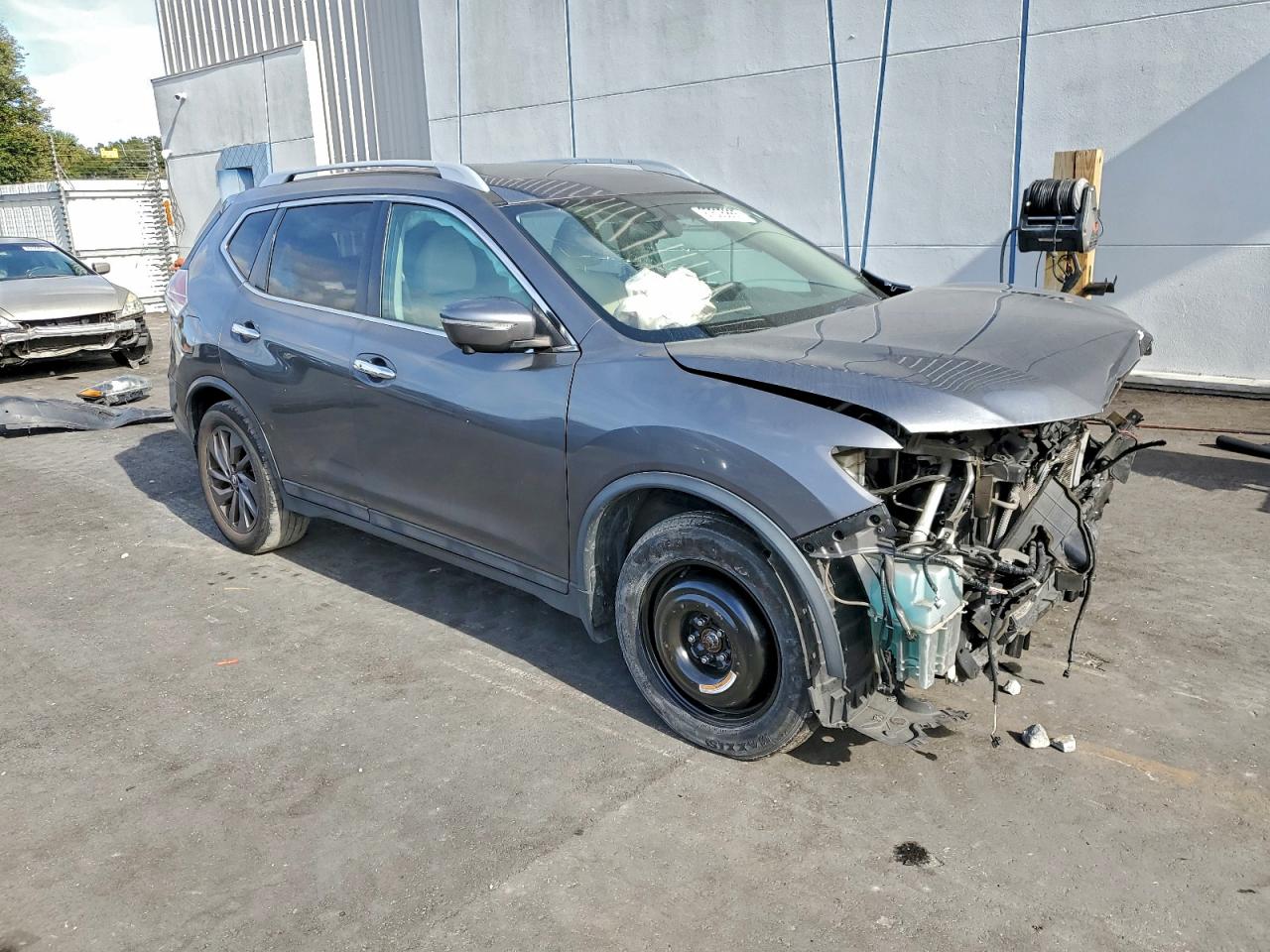 2016 NISSAN ROGUE SL photo 4
