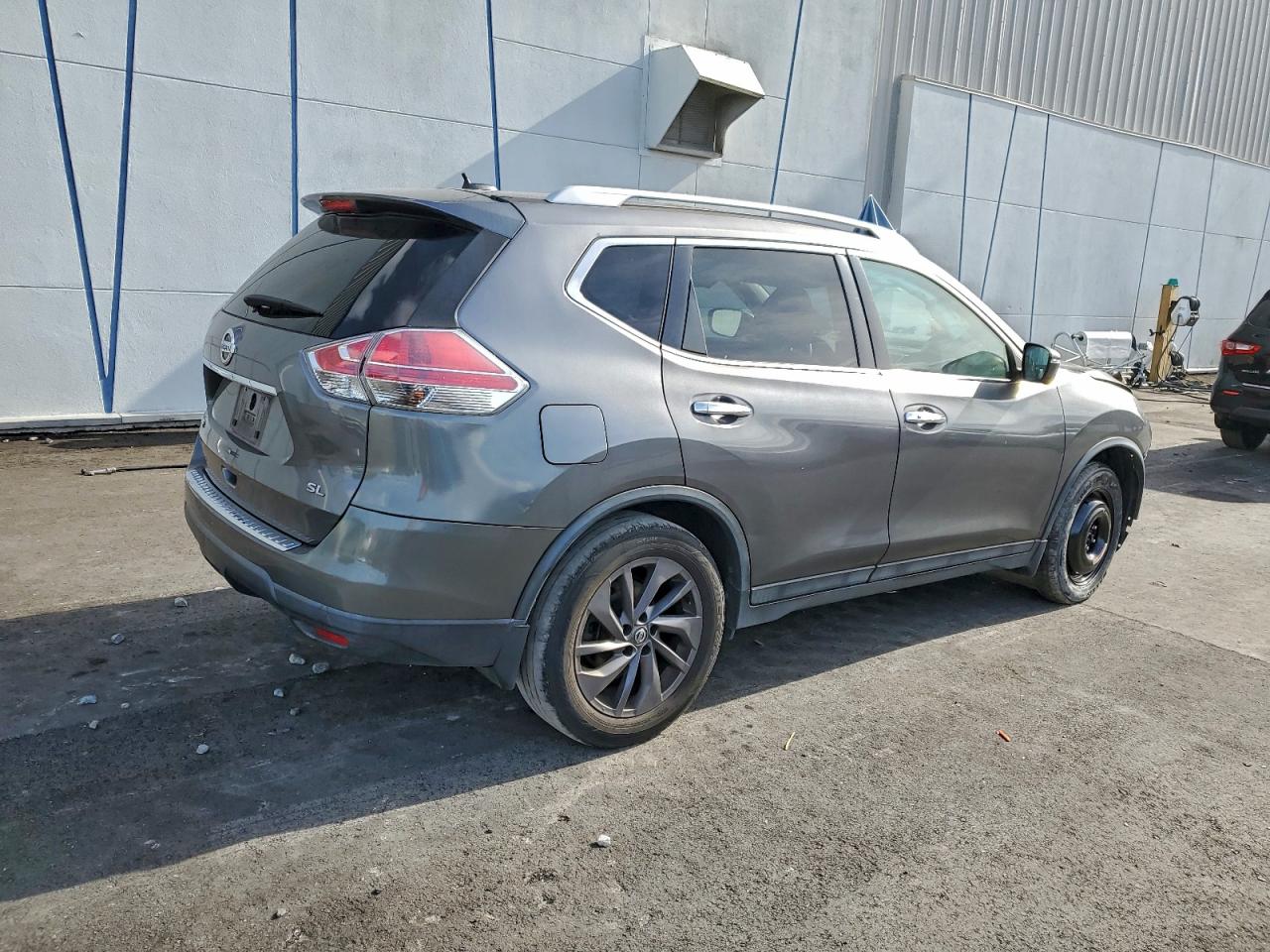 2016 NISSAN ROGUE SL photo 3