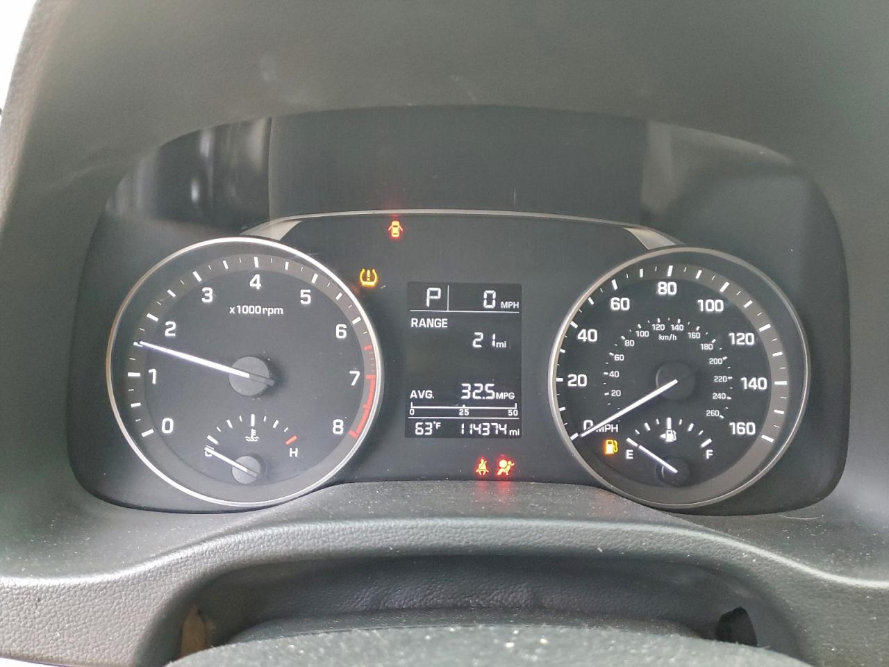 2018 HYUNDAI ELANTRA SE photo 9