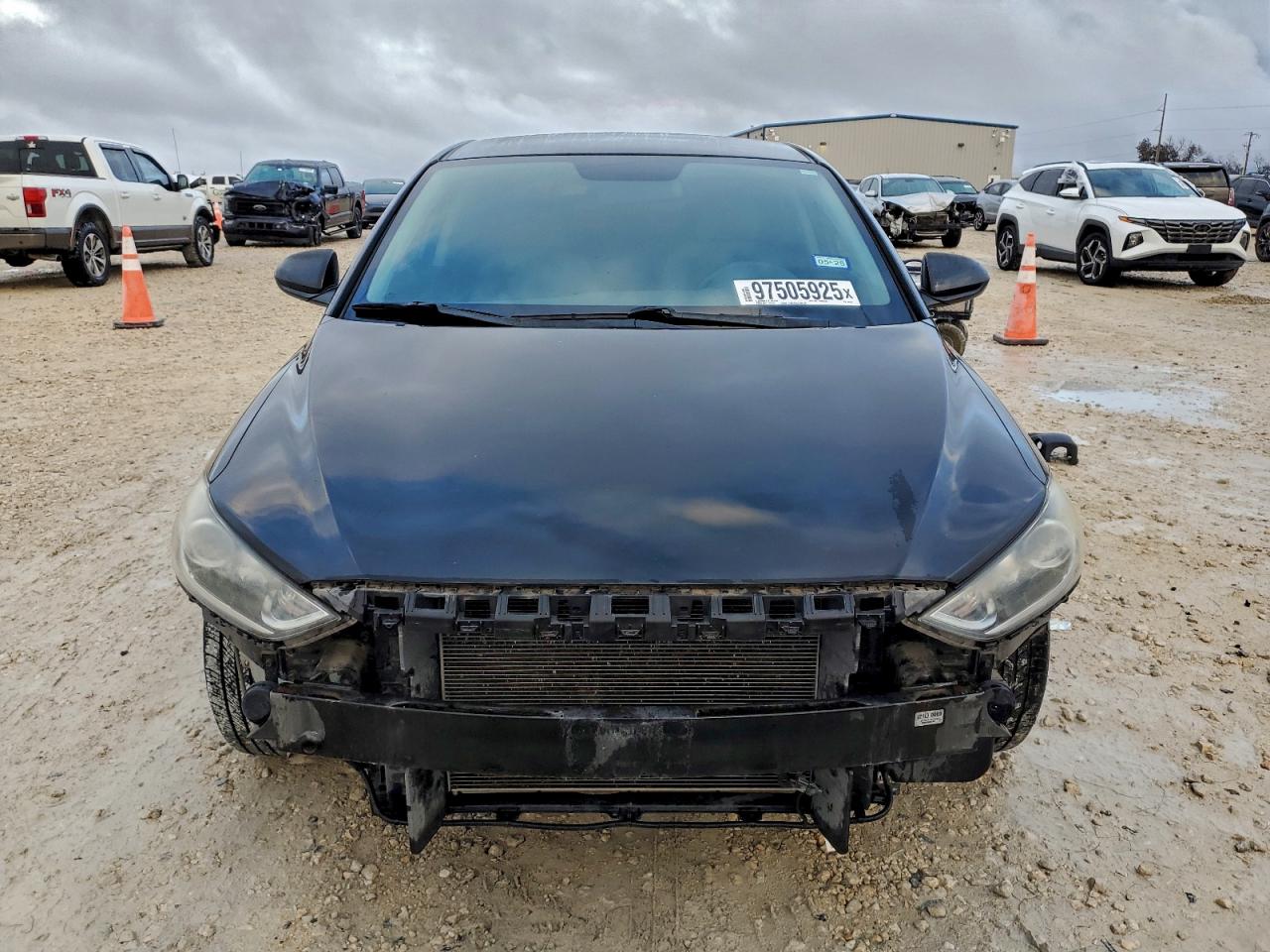 2018 HYUNDAI ELANTRA SE photo 5