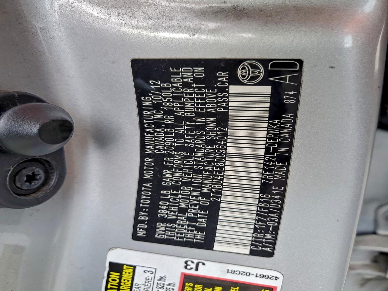 2013 TOYOTA COROLLA LE photo 12