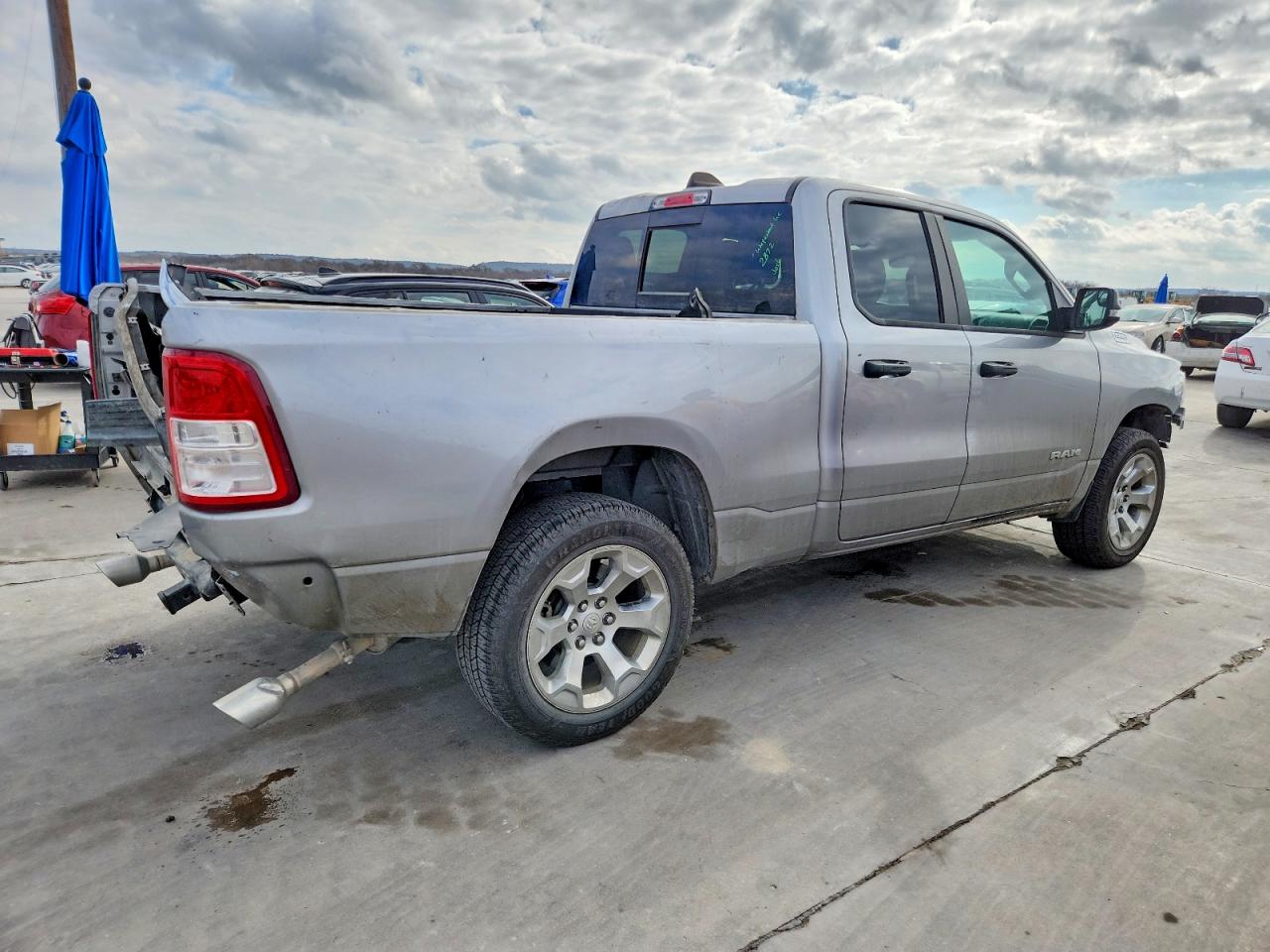 2023 RAM 1500 BIG HORN/LONE STAR photo 3