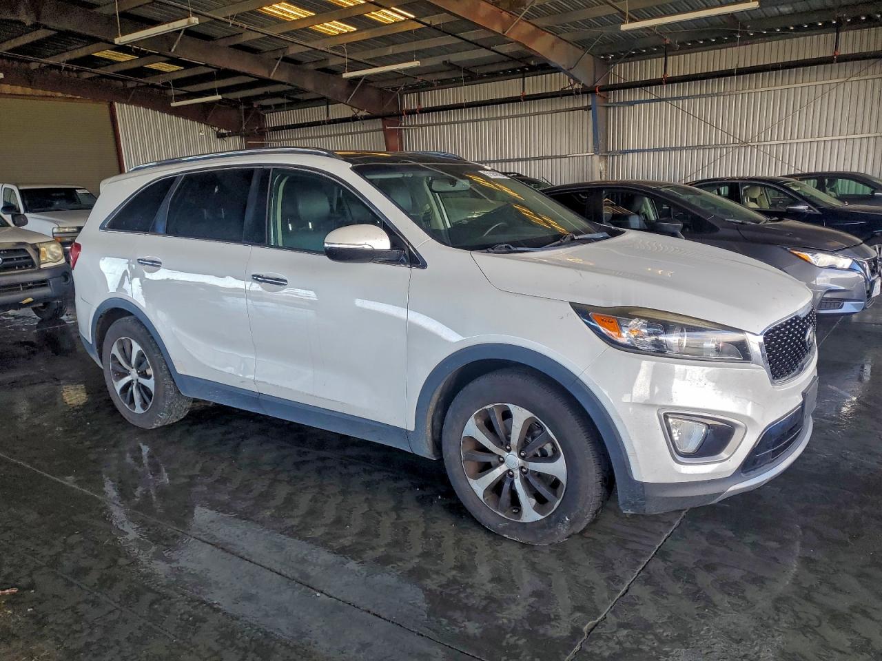 2016 KIA SORENTO EX photo 7