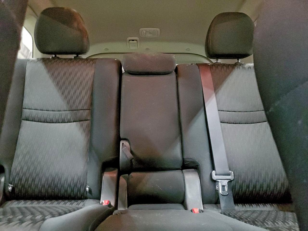 2018 NISSAN ROGUE S photo 10