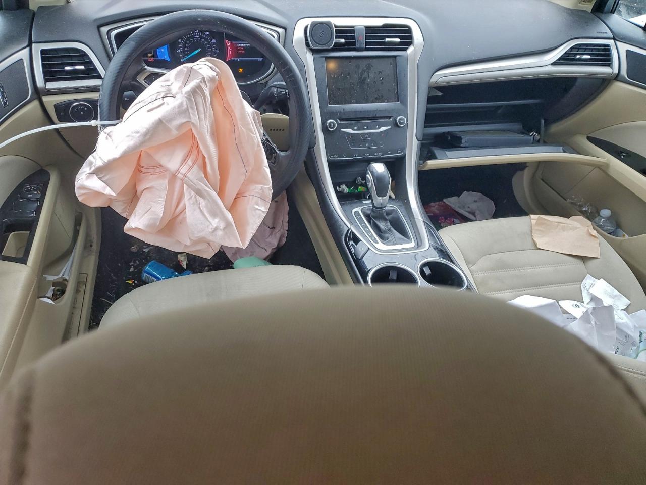 2013 FORD FUSION SE photo 8