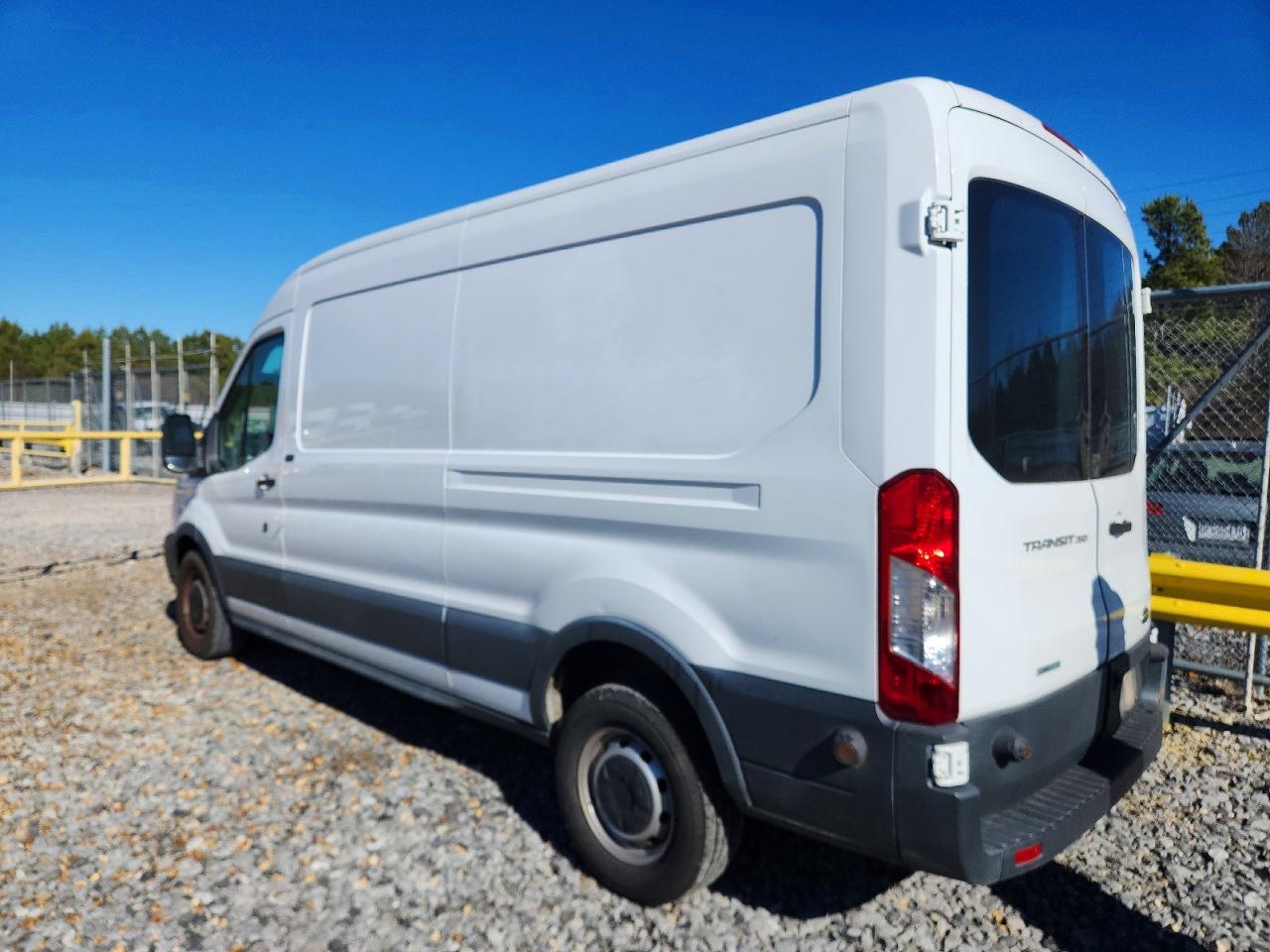 2017 FORD TRANSIT 350 UTILITY / SERVICE VAN photo 2