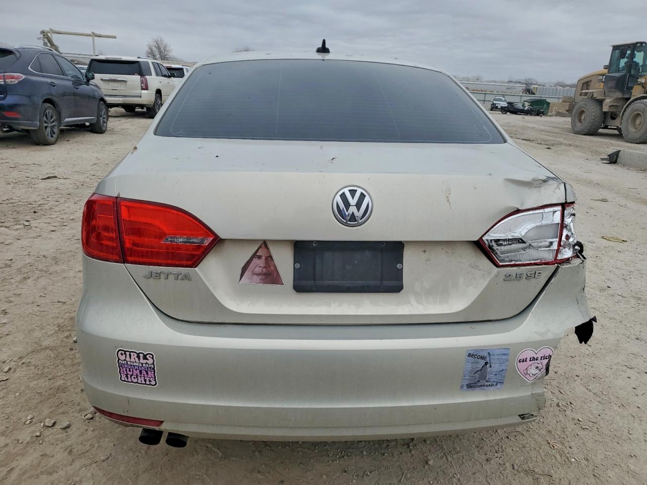 2011 VOLKSWAGEN JETTA SE photo 6