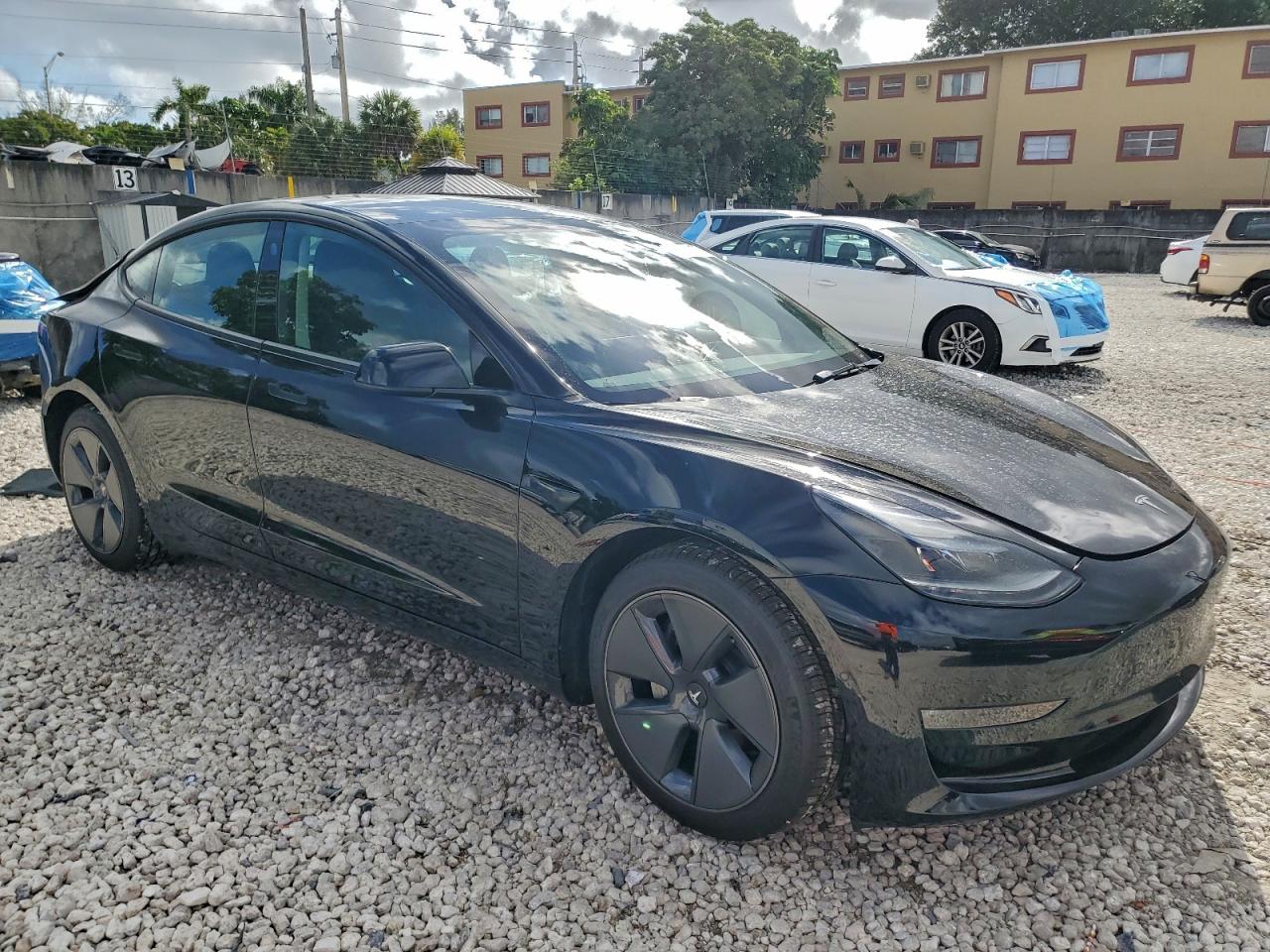 2022 TESLA MODEL 3 photo 4