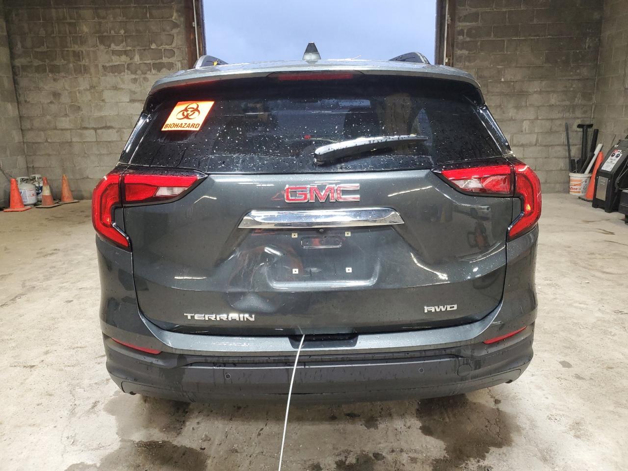 2020 GMC TERRAIN SLE photo 6