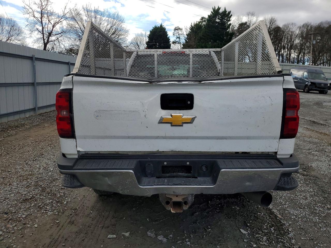 2015 CHEVROLET SILVERADO C2500 HEAVY DUTY photo 11