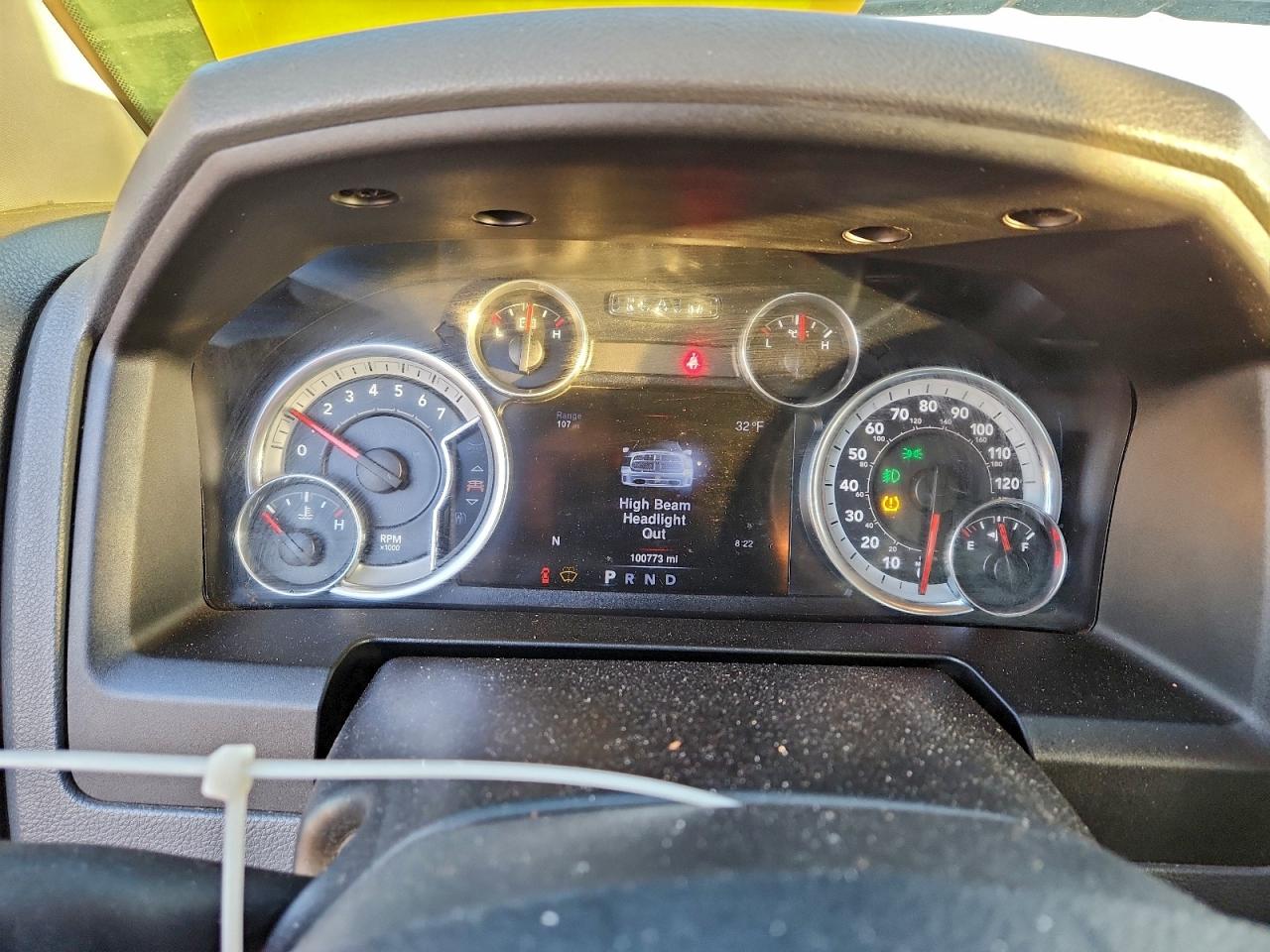 2016 RAM 1500 SLT photo 9