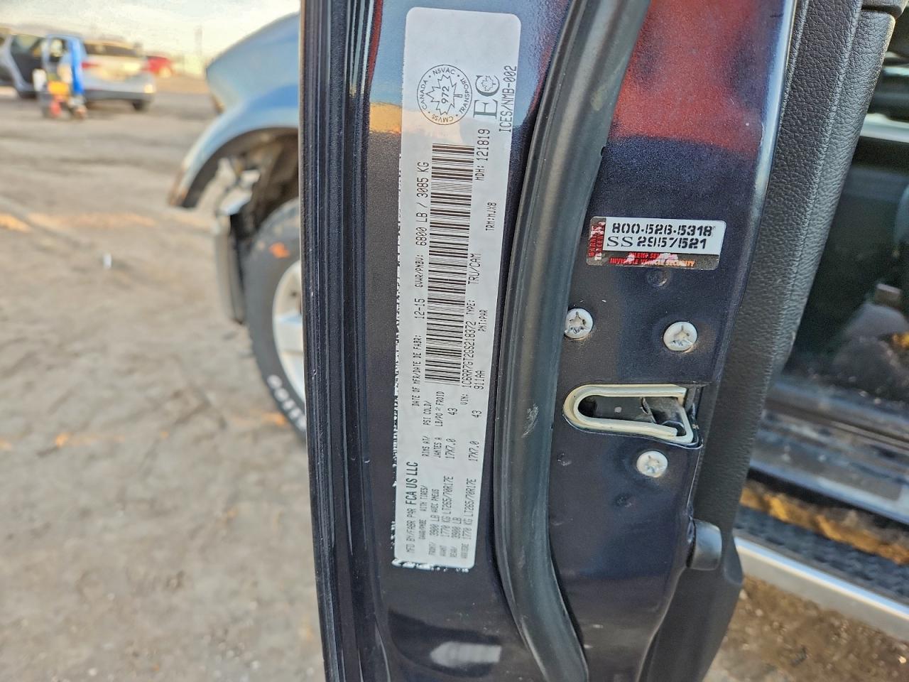 2016 RAM 1500 SLT photo 12