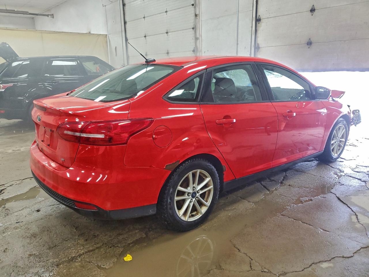 2017 FORD FOCUS SE photo 3