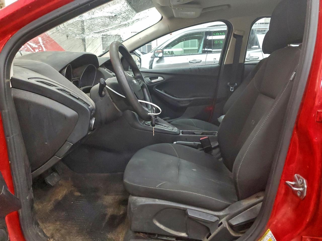 2017 FORD FOCUS SE photo 7