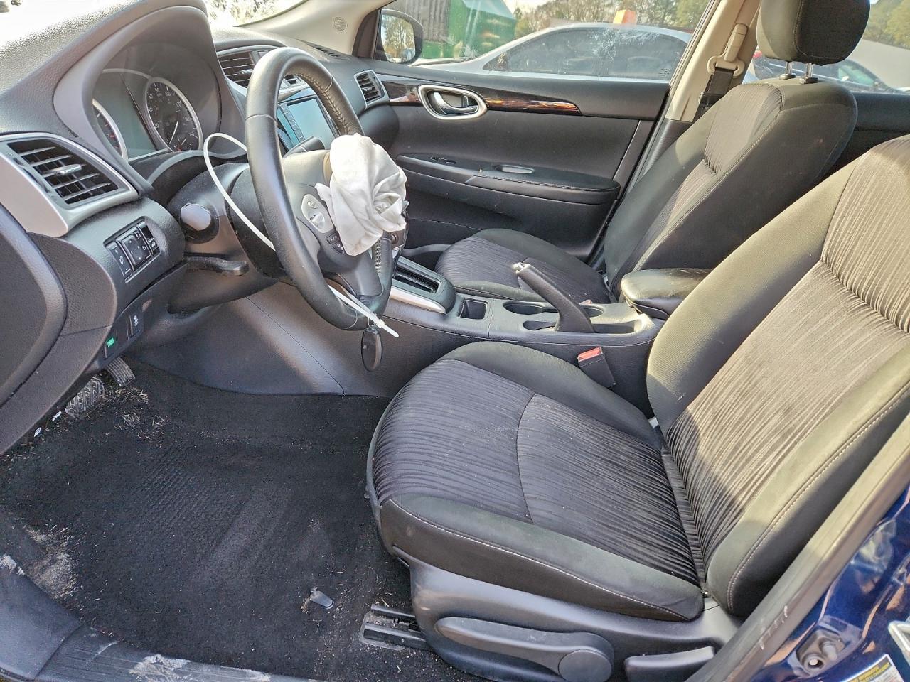 2019 NISSAN SENTRA S photo 7