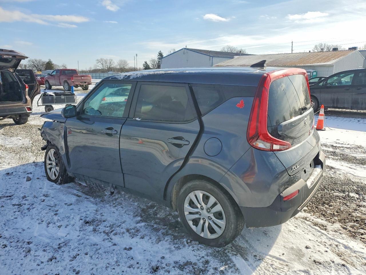 2021 KIA SOUL LX photo 2