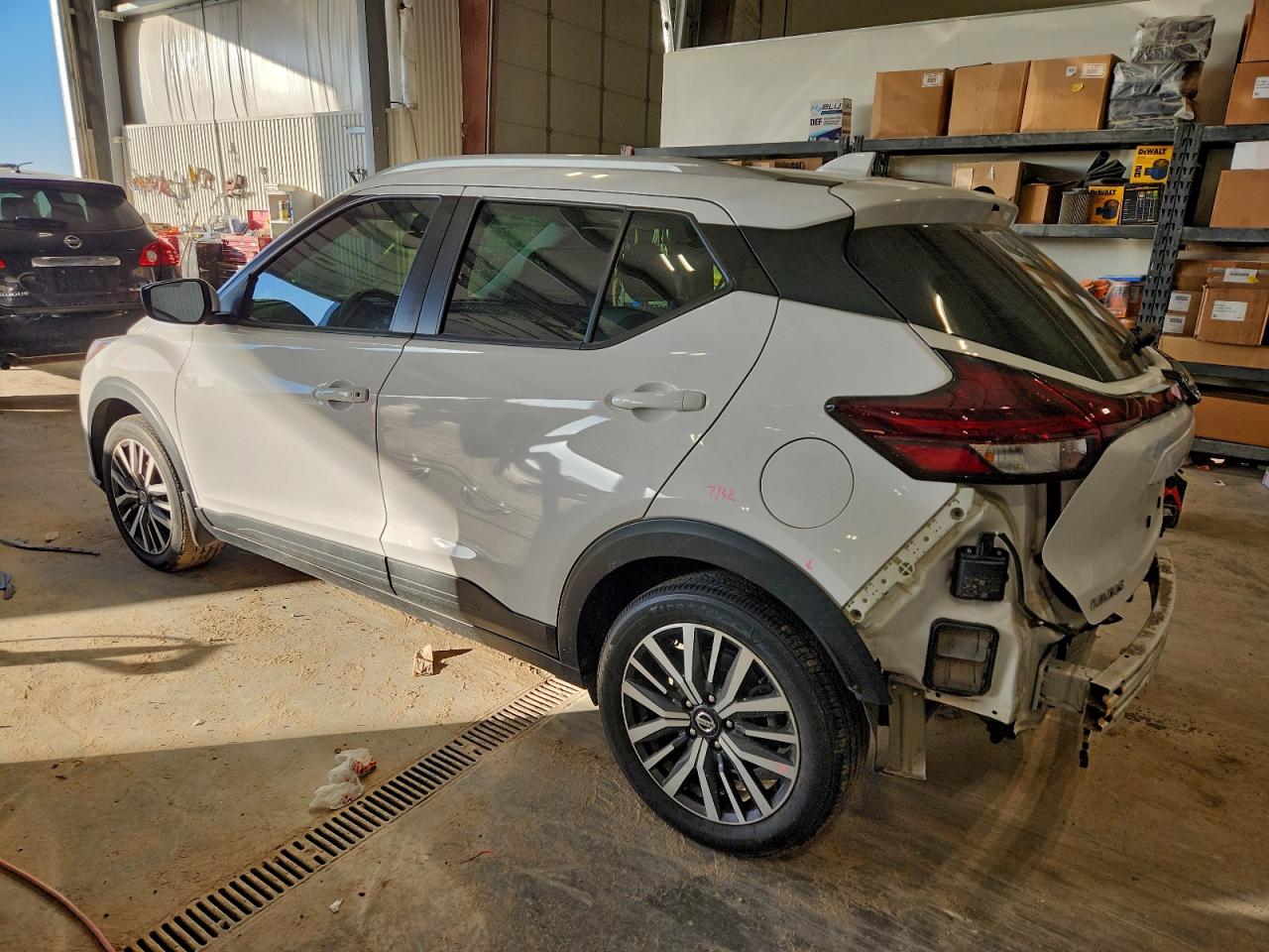 2021 NISSAN KICKS SV photo 2