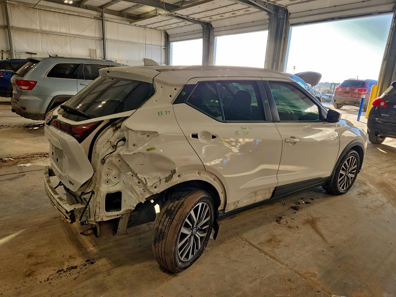 2021 NISSAN KICKS SV photo 3