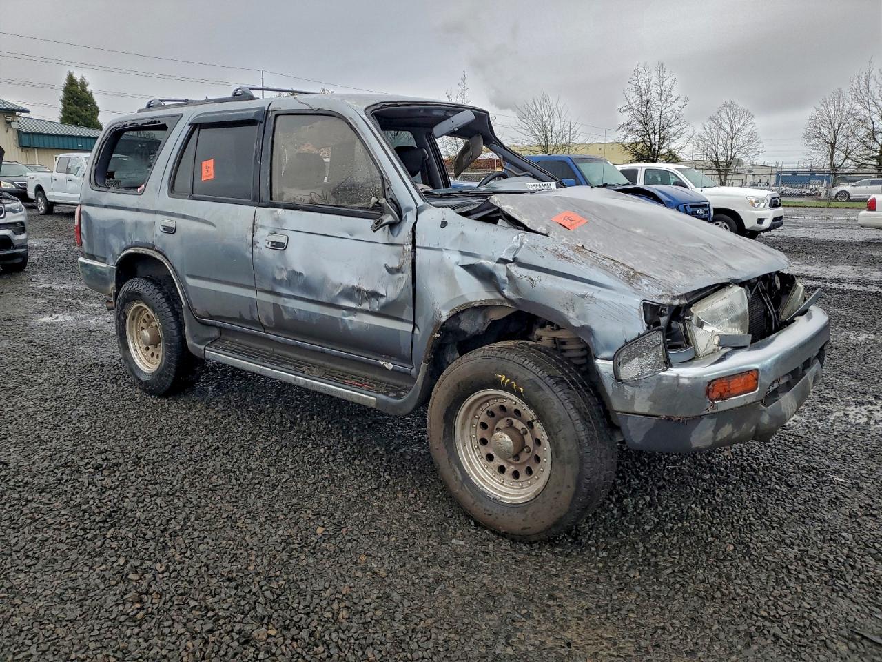 1998 TOYOTA 4RUNNER SR5 photo 4