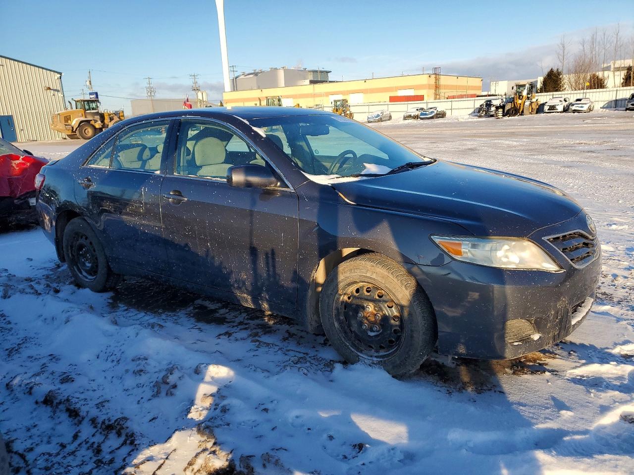 2010 TOYOTA CAMRY SE photo 4